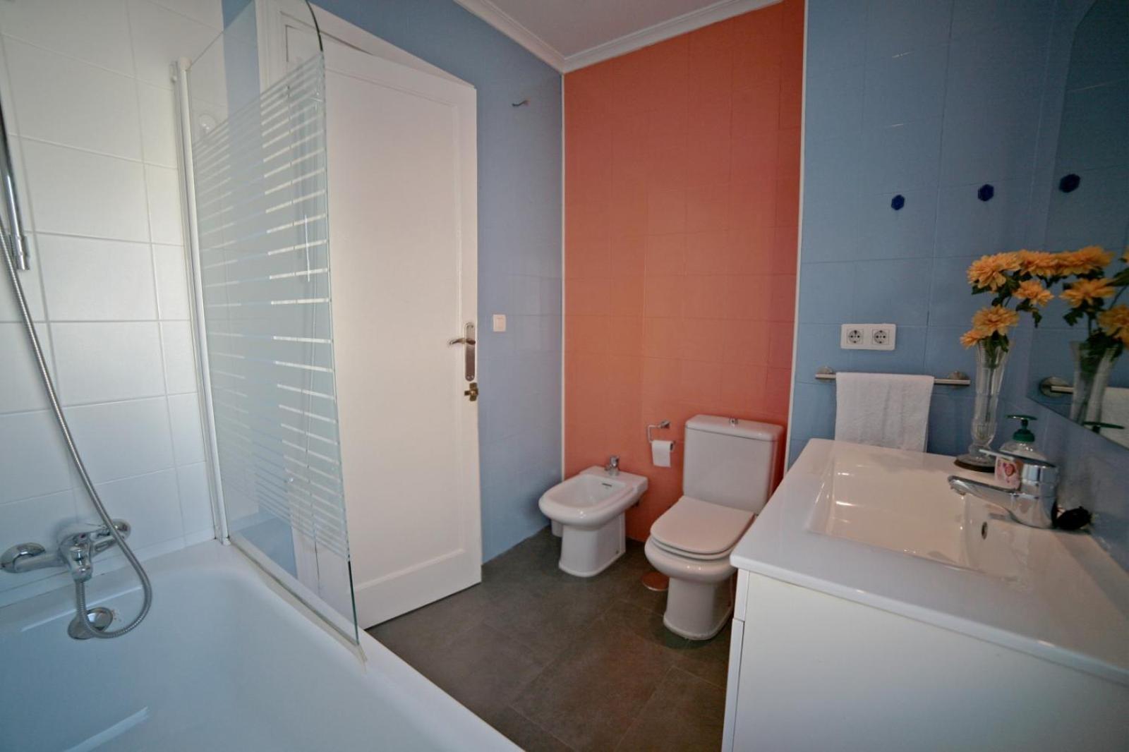 Apartamentos Bahia อาลิกันเต ภายนอก รูปภาพ