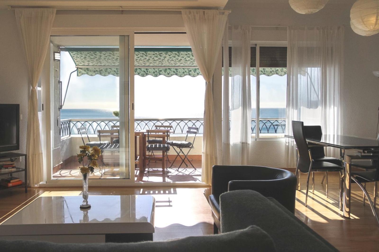 Apartamentos Bahia อาลิกันเต ภายนอก รูปภาพ