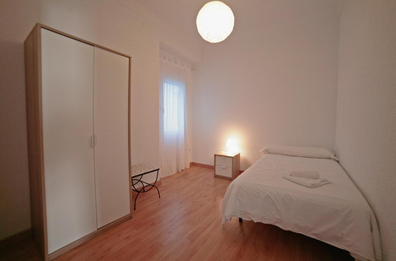 Apartamentos Bahia อาลิกันเต ภายนอก รูปภาพ