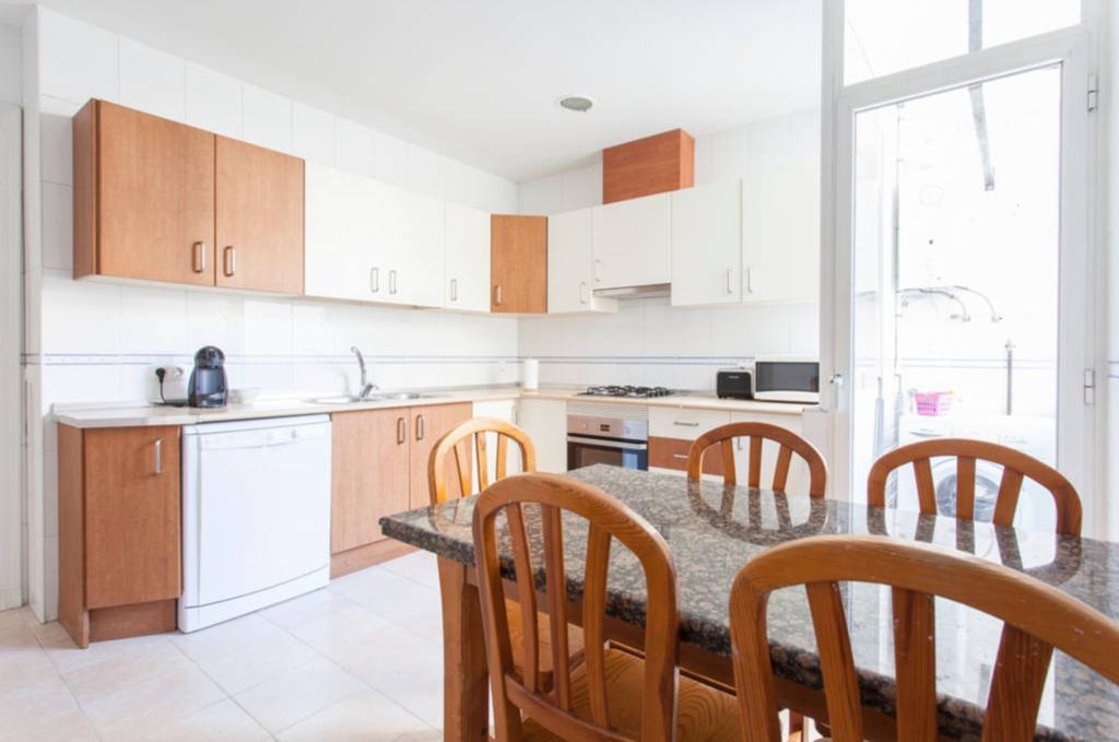 Apartamentos Bahia อาลิกันเต ภายนอก รูปภาพ