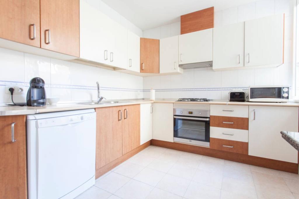 Apartamentos Bahia อาลิกันเต ภายนอก รูปภาพ